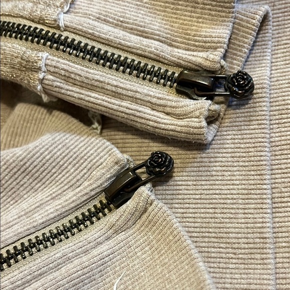 Cute Rose Bud Zippers for seamstress - Picture 4 of 5